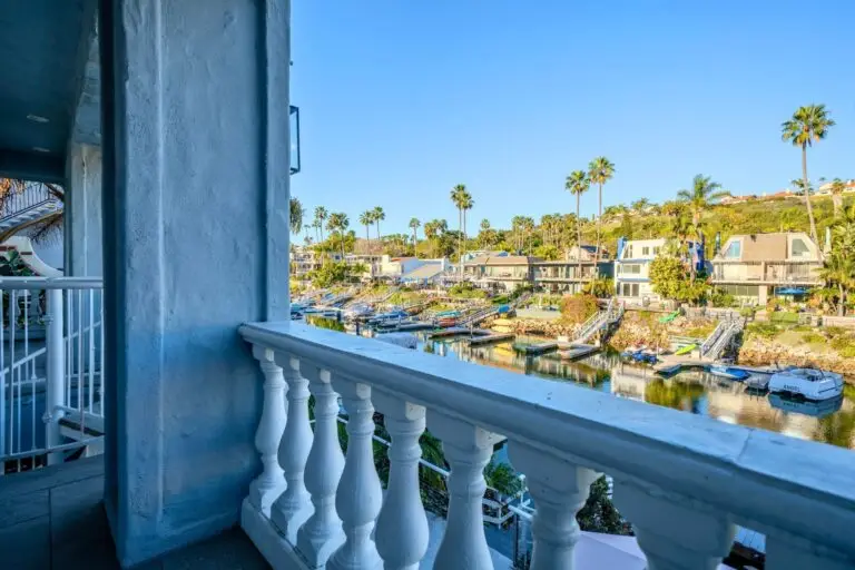 Cove Detox House 23
