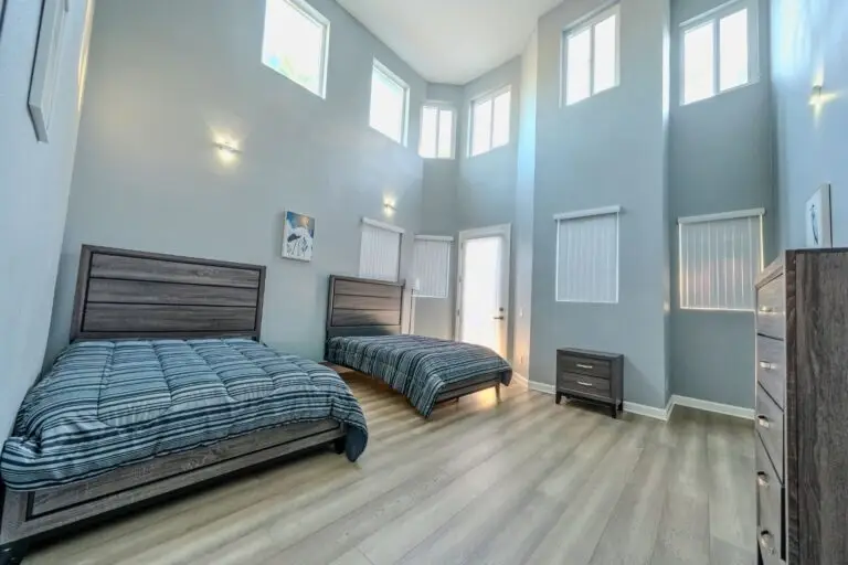 Cove Detox House 34