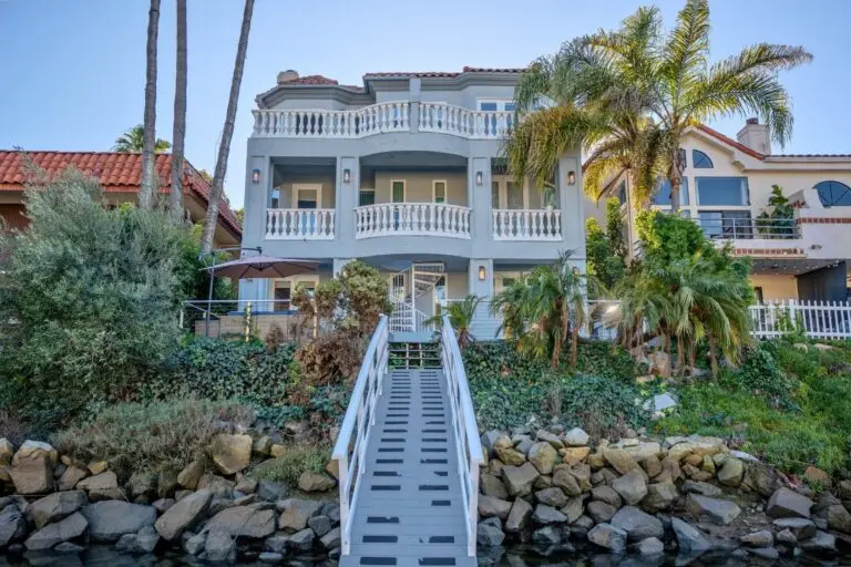 Cove Detox House 39